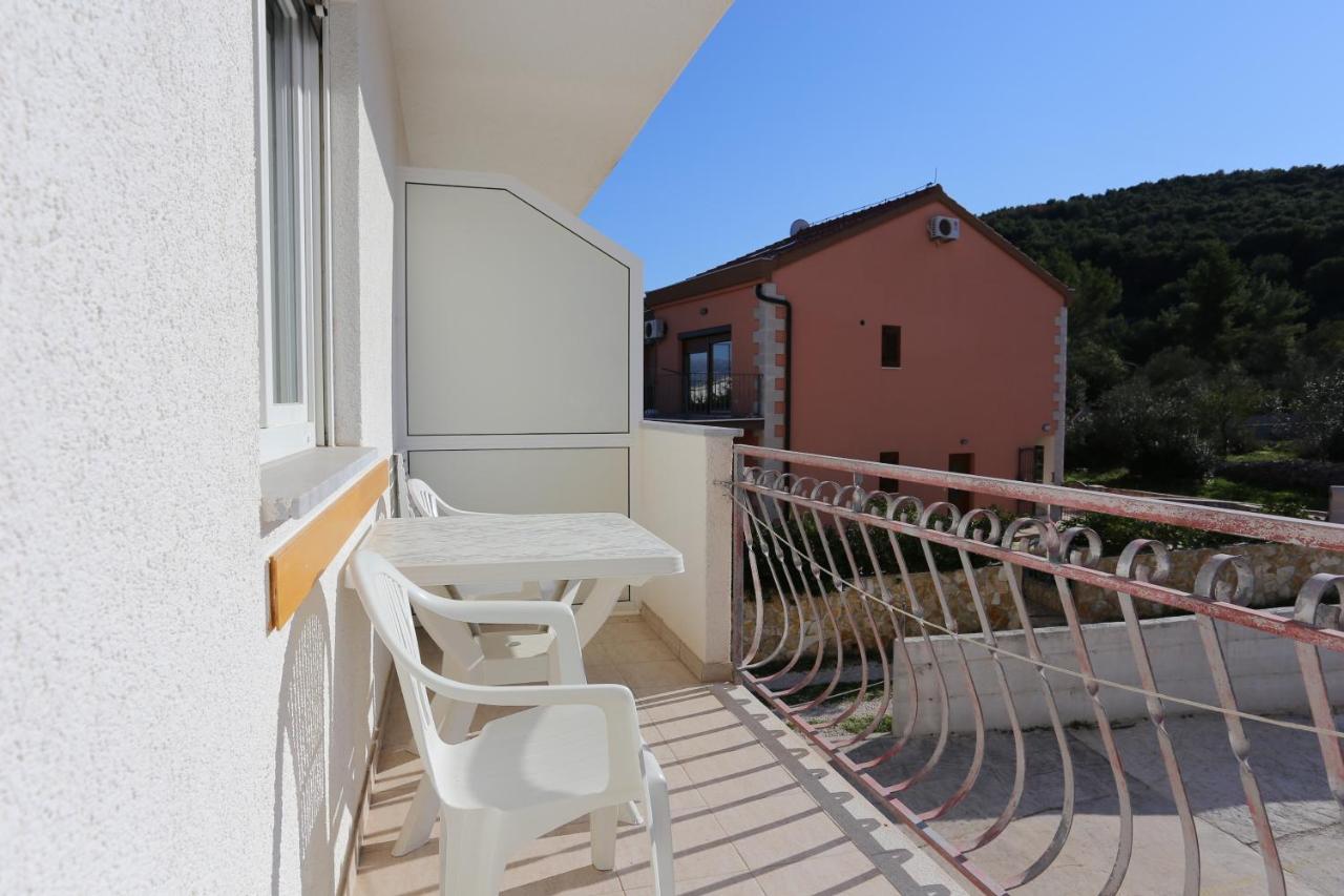 Apartments By The Sea Slatine, Ciovo - 14541 外观 照片